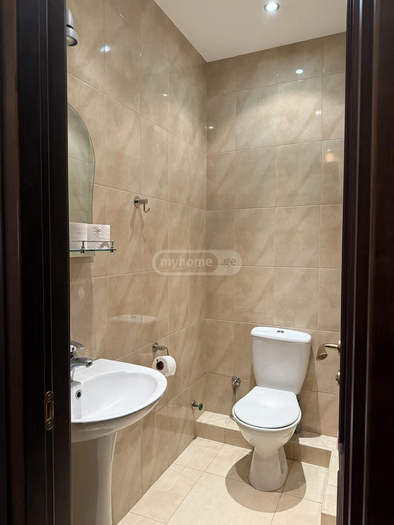  Сдаётся 4 комнатная  Квартира в Сабуртало  на пр. Ал. Казбеги 