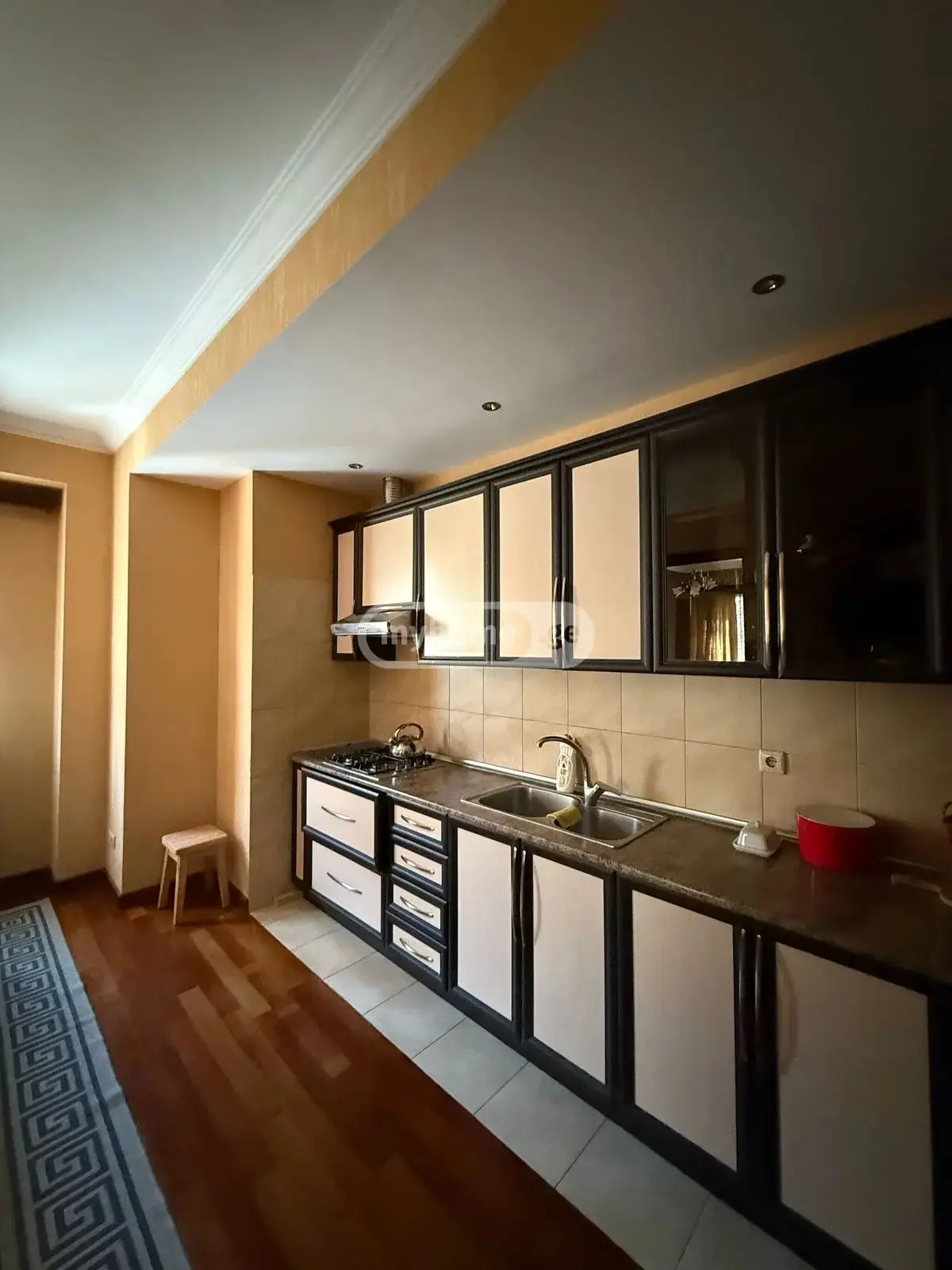  Сдаётся 4 комнатная  Квартира в Сабуртало  на пр. Ал. Казбеги 