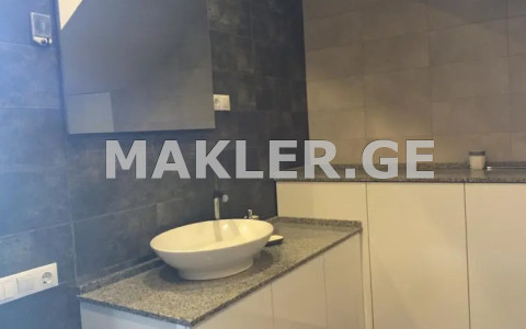  იყიდება 355 m² ფართობის საკუთარი სახლი დიღომი 7-ში