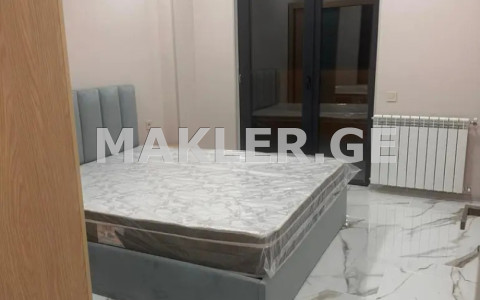  ქირავდება 2 ოთახიანი  ბინა საბურთალოზე  მინდელის ქუჩაზე 