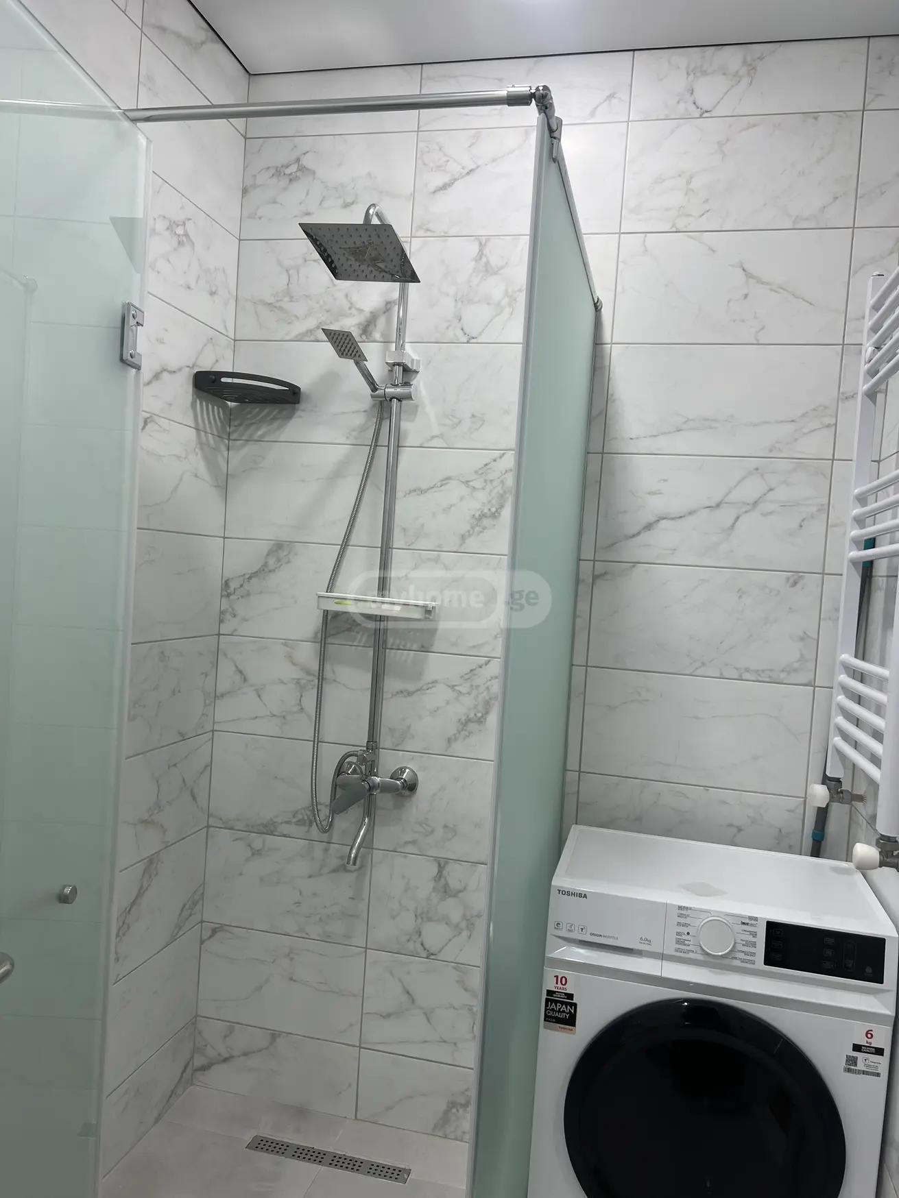  ქირავდება 2 ოთახიანი  ბინა საბურთალოზე  გელოვანის გამზირზე 