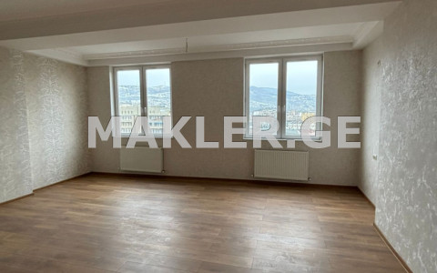  იყიდება 4 ოთახიანი  ბინა საბურთალოზე  შარტავას ქუჩაზე 