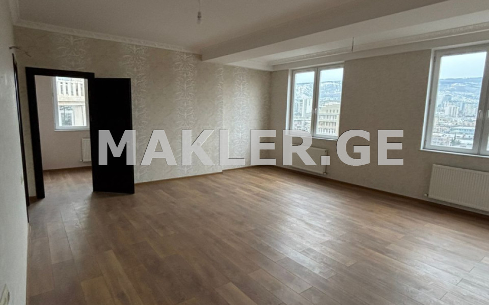  იყიდება 4 ოთახიანი  ბინა საბურთალოზე  შარტავას ქუჩაზე 