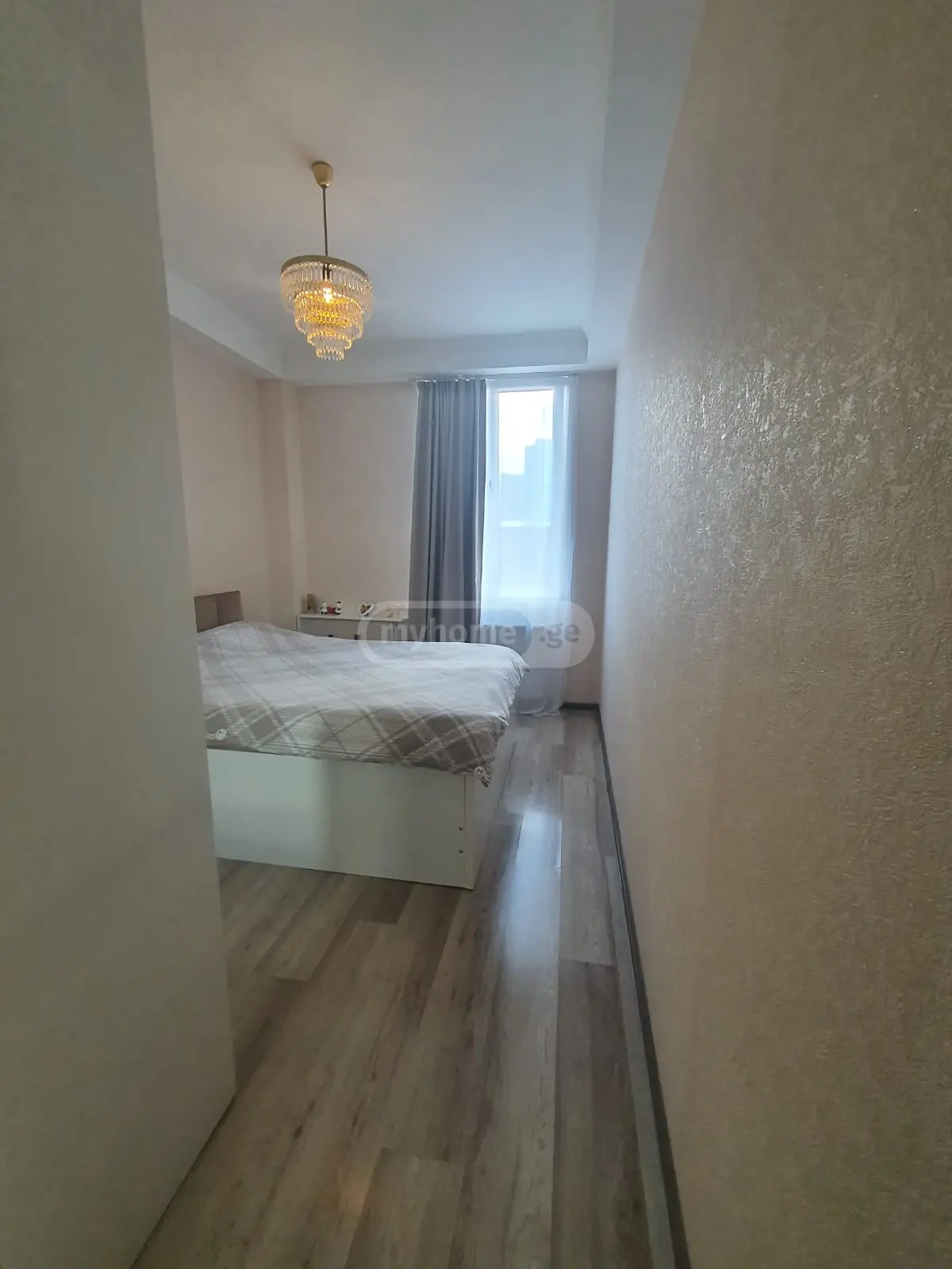  Продается 2 комнатная  Квартира в Ваке  на ул. А.Размадзе 