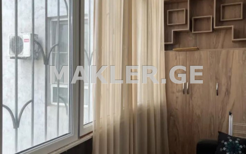  იყიდება 2 ოთახიანი  ბინა კრწანისში  კრწანისის ქუჩაზე 