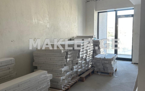  Продается 5 комнатная  Квартира в Ваке  на пр. И. Чавчавадзе 