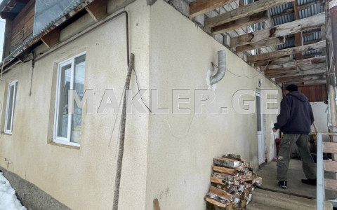  For Sale 250 m² space Private House in Bakuriani