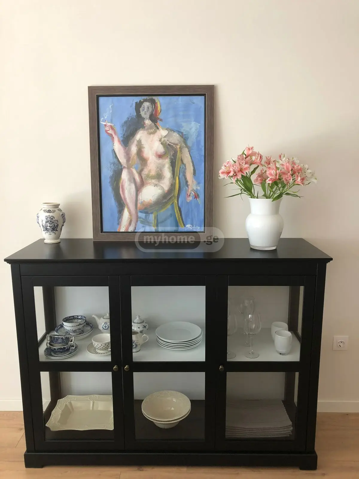  For Rent 2 room  Apartment in Vake dist.  in Paliashvili st. 