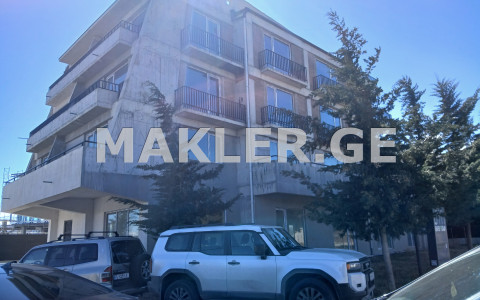  For Rent 1500 m² space Office near the Lisi lake