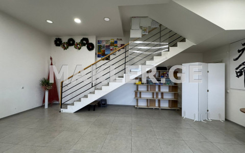  Продается 266 m² площадь Офис в Сабуртало  на ул. Панаскертели-Цицишвили 