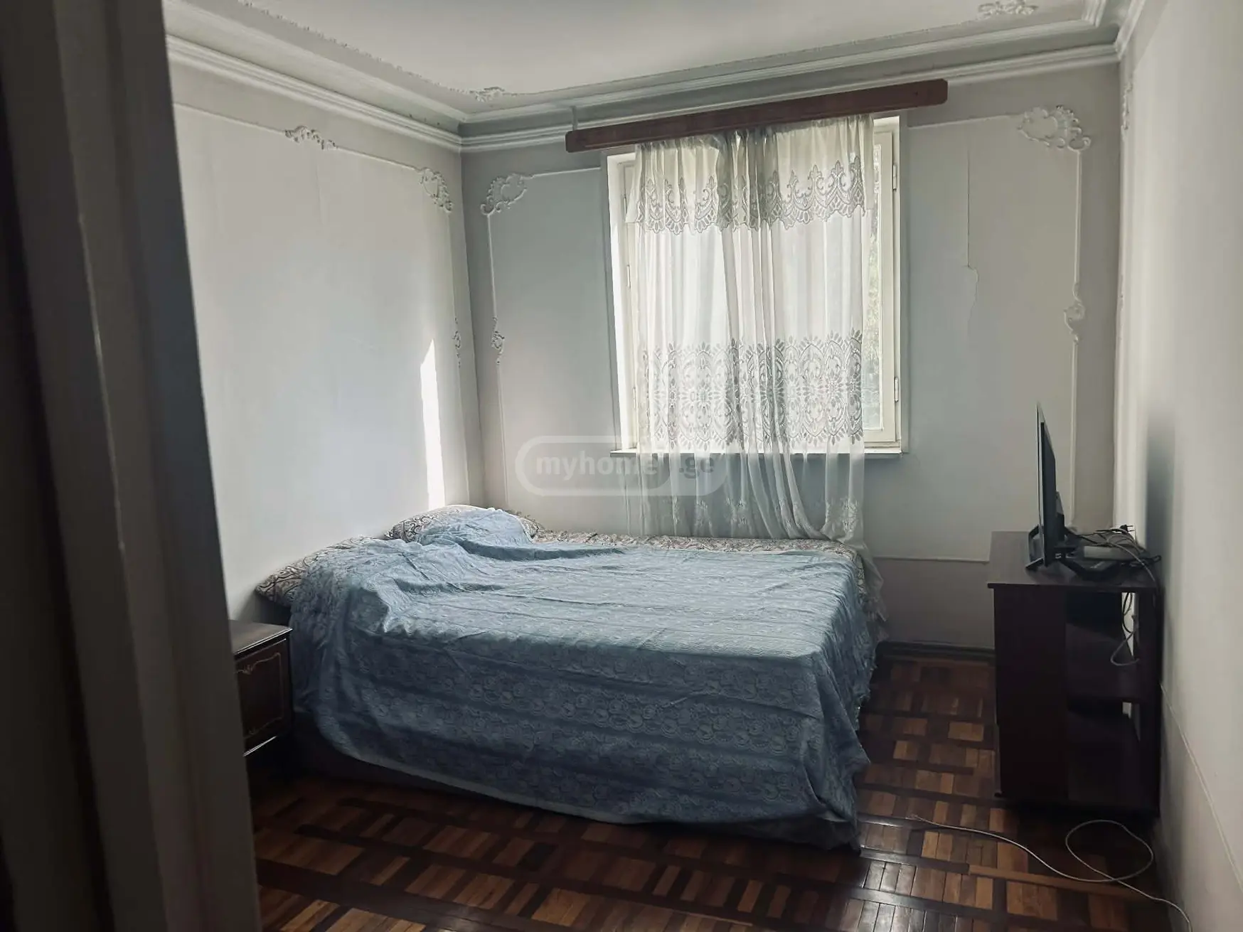  იყიდება 3 ოთახიანი  ბინა ნავთლუღში  ჭრელაშვილის ქუჩაზე 