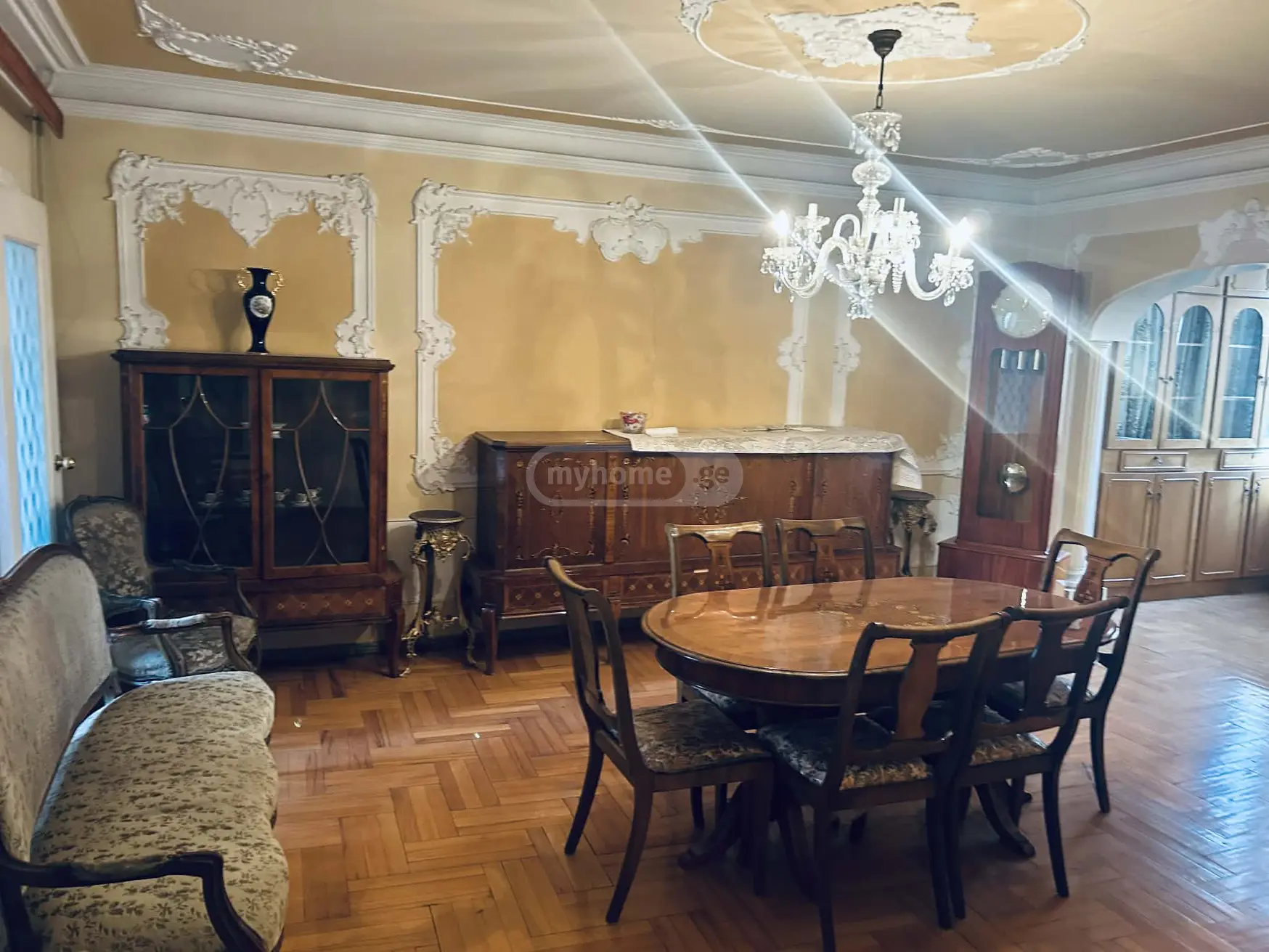  იყიდება 3 ოთახიანი  ბინა ნავთლუღში  ჭრელაშვილის ქუჩაზე 