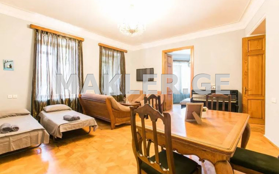  Продается 7 комнатная  Квартира в Исани  на пр. Кетевана Цамебули 