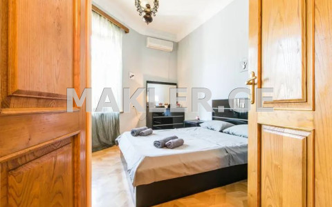  Продается 7 комнатная  Квартира в Исани  на пр. Кетевана Цамебули 