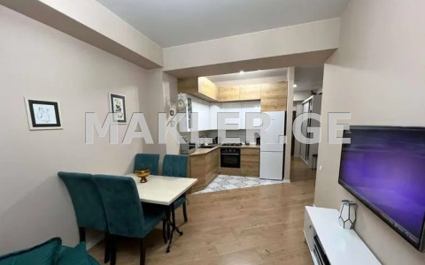  იყიდება 3 ოთახიანი  ბინა საბურთალოზე  მინდელის ქუჩაზე 