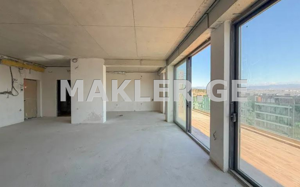  იყიდება 5 ოთახიანი  ბინა კრწანისში