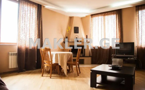  იყიდება 2 ოთახიანი  ბინა მთაწმინდაზე (ძველ თბილისში)  ს. ვირსალძის ქუჩაზე 