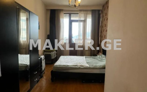  იყიდება 2 ოთახიანი  ბინა მთაწმინდაზე (ძველ თბილისში)  ს. ვირსალძის ქუჩაზე 