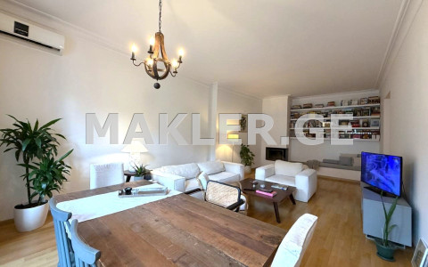  ქირავდება 4 ოთახიანი  ბინა ვაკეში  ა.რაზმაძის ქუჩაზე 