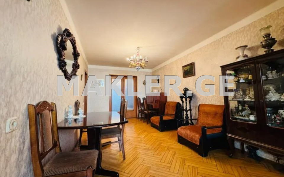  Продается 2 комнатная  Квартира в Сабуртало  на пр. Важа-Пшавела 