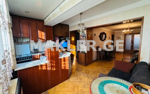  Продается 2 комнатная  Квартира в Сабуртало  на пр. Важа-Пшавела 