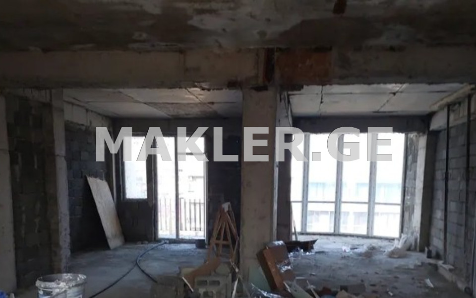  Продается 4 комнатная  Квартира в Сабуртало  на ул. Саирме 