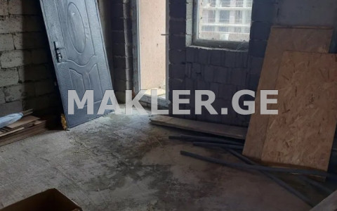  Продается 4 комнатная  Квартира в Сабуртало  на ул. Саирме 