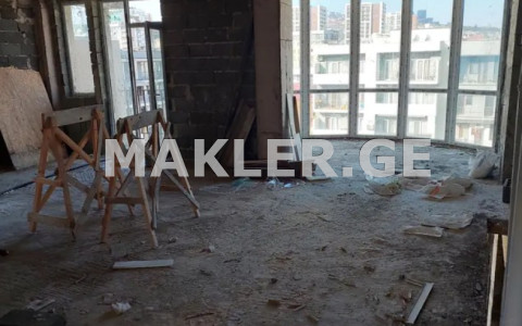  Продается 4 комнатная  Квартира в Сабуртало  на ул. Саирме 