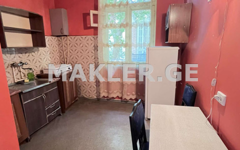  Продается 3 комнатная  Квартира на Вера