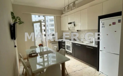  ქირავდება 4 ოთახიანი  ბინა საბურთალოზე  შარტავას ქუჩაზე 