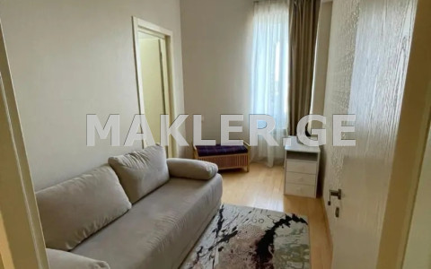  ქირავდება 4 ოთახიანი  ბინა საბურთალოზე  შარტავას ქუჩაზე 