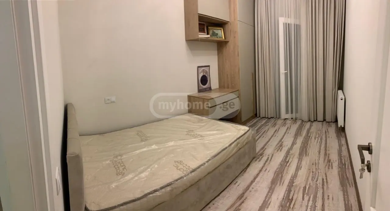  ქირავდება 4 ოთახიანი  ბინა საბურთალოზე  პ. იოსელიანის ქუჩაზე 