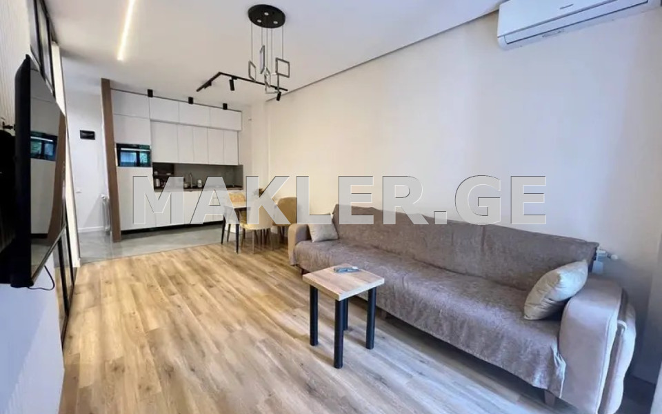  ქირავდება 3 ოთახიანი  ბინა საბურთალოზე  ქავთარაძის ქუჩაზე 