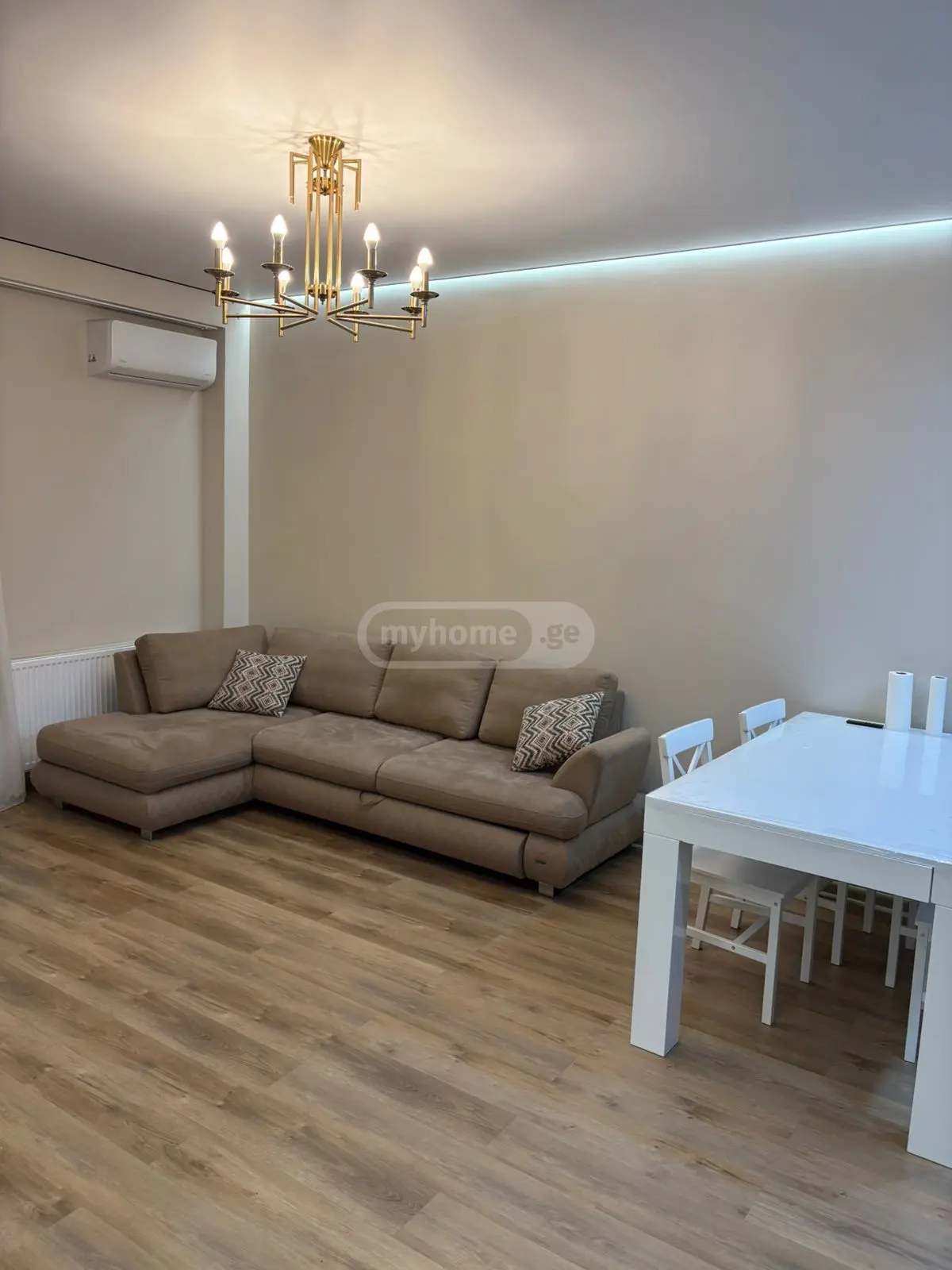  ქირავდება 3 ოთახიანი  ბინა საბურთალოზე  გელოვანის გამზირზე 