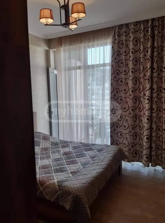  Сдаётся 3 комнатная  Квартира в Глдани  на ул. Канделаки 