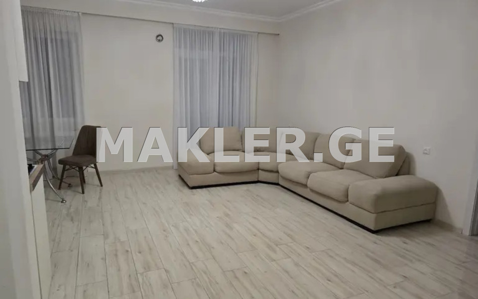  ქირავდება 3 ოთახიანი  ბინა ვერაზე  ქუჩიშვილის ქუჩაზე 