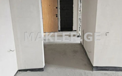  Продается 3 комнатная  Квартира в Исани  на пр. Бери Габриел салоси 