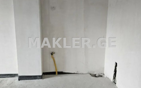  Продается 3 комнатная  Квартира в Исани  на пр. Бери Габриел салоси 