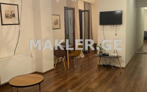  იყიდება 2 ოთახიანი  ბინა საბურთალოზე  ანა კალანდაძის ქუჩაზე 