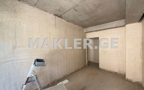  出售 3 room  公寓 萨布尔塔洛区  in Gagarini St. 