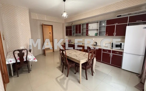  Kiralık 5   Daire in Saburtalo dist.  Bidzina Kvernadze Street 