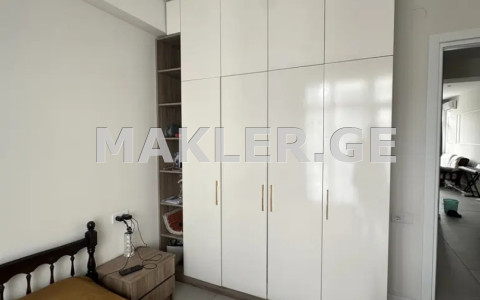  Сдаётся 4 комнатная  Квартира в Сабуртало  на ул. Канделаки 