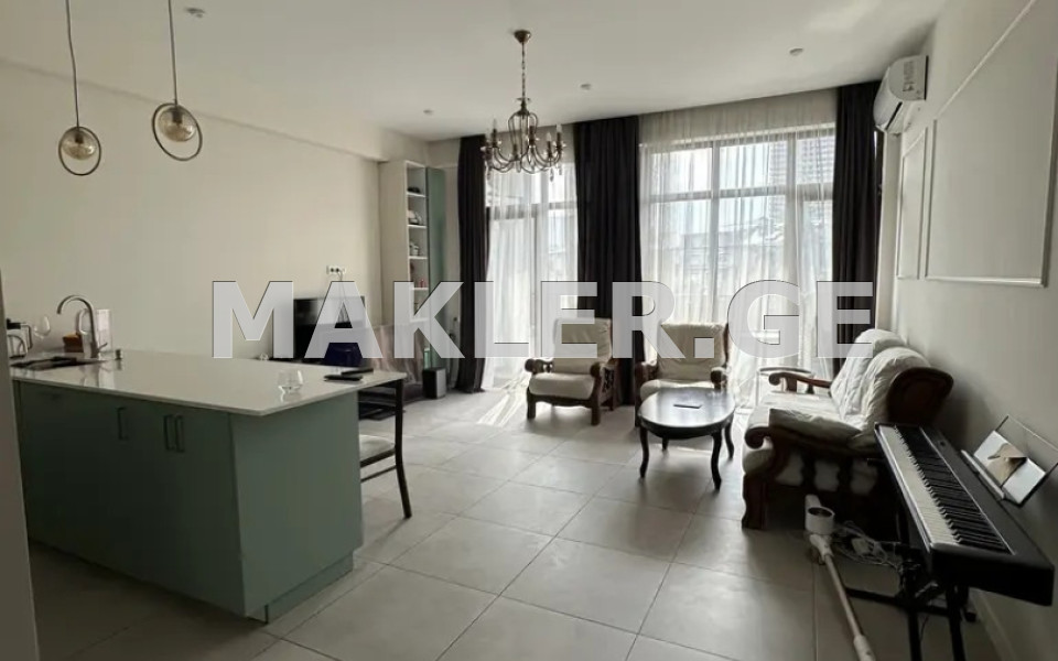  Сдаётся 4 комнатная  Квартира в Сабуртало  на ул. Канделаки 