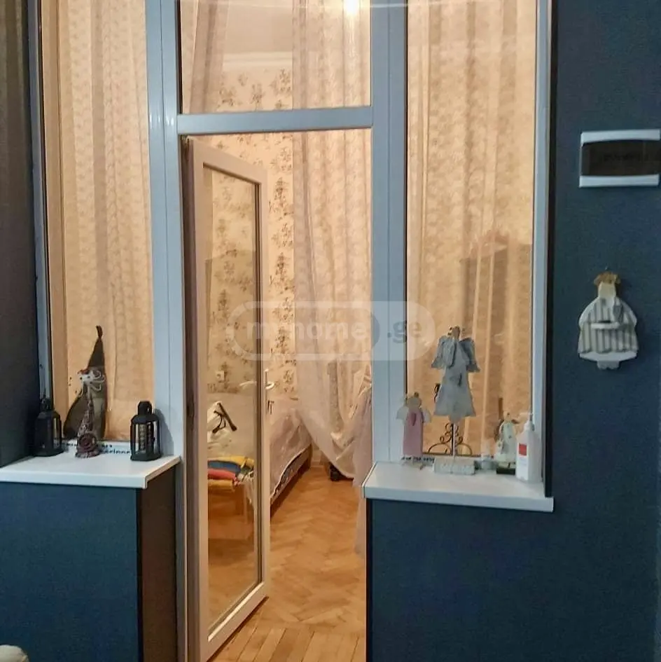  Продается 3 комнатная  Квартира на Вера  на ул. Г. Ахвледиани 