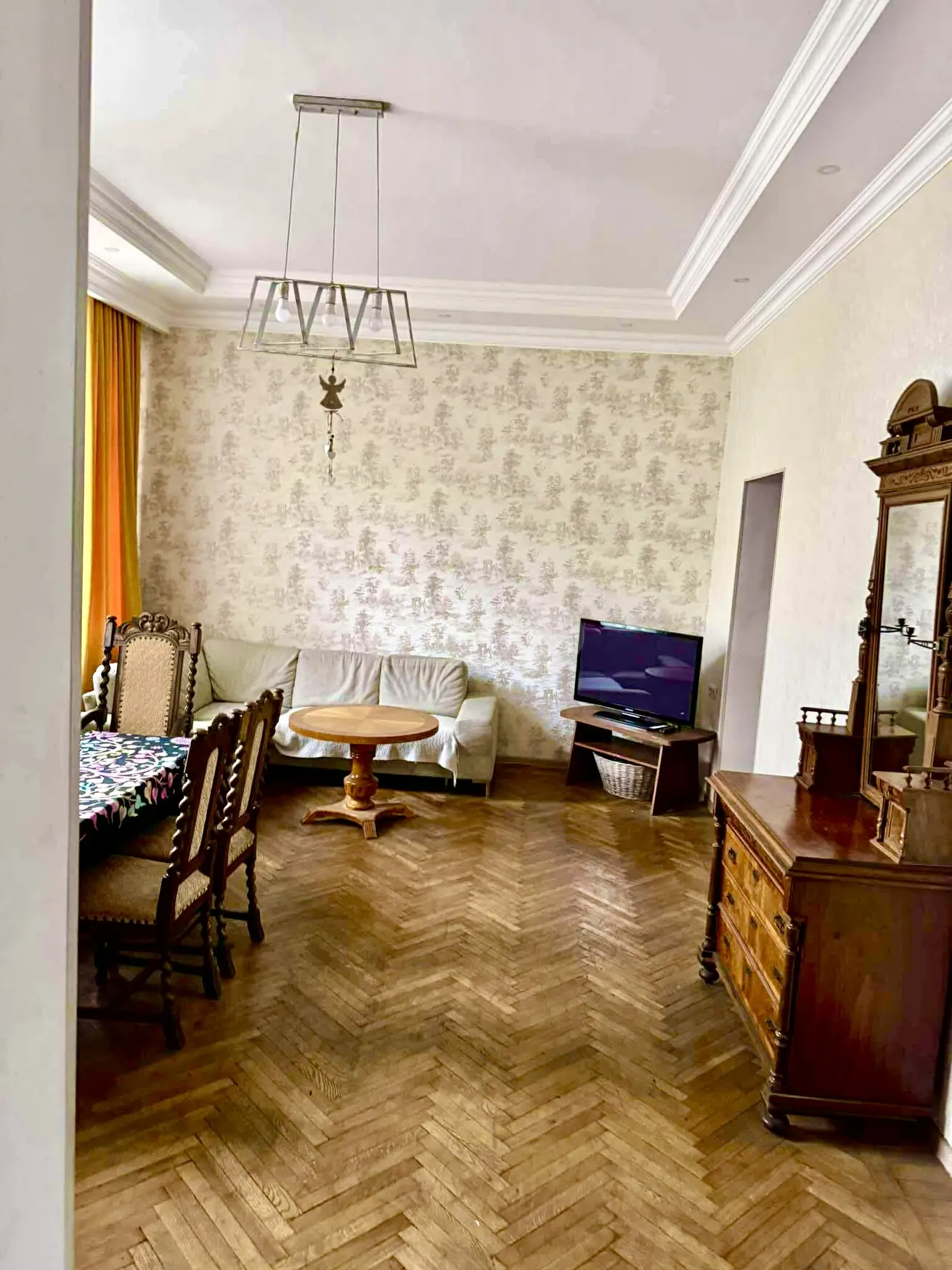  Продается 3 комнатная  Квартира на Вера  на ул. Г. Ахвледиани 