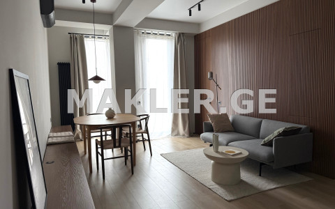  Продается 3 комнатная  Квартира в Сабуртало  на ул. Ана Политковская 