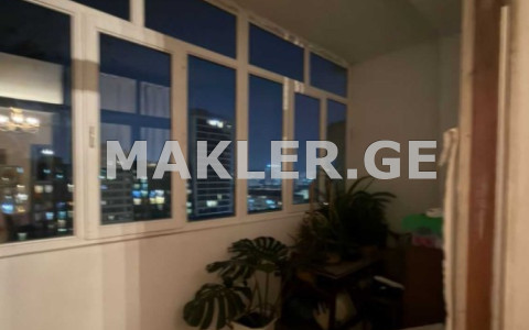  იყიდება 5 ოთახიანი  ბინა საბურთალოზე  ფანასკერტელ-ციციშვილის ქუჩაზე 