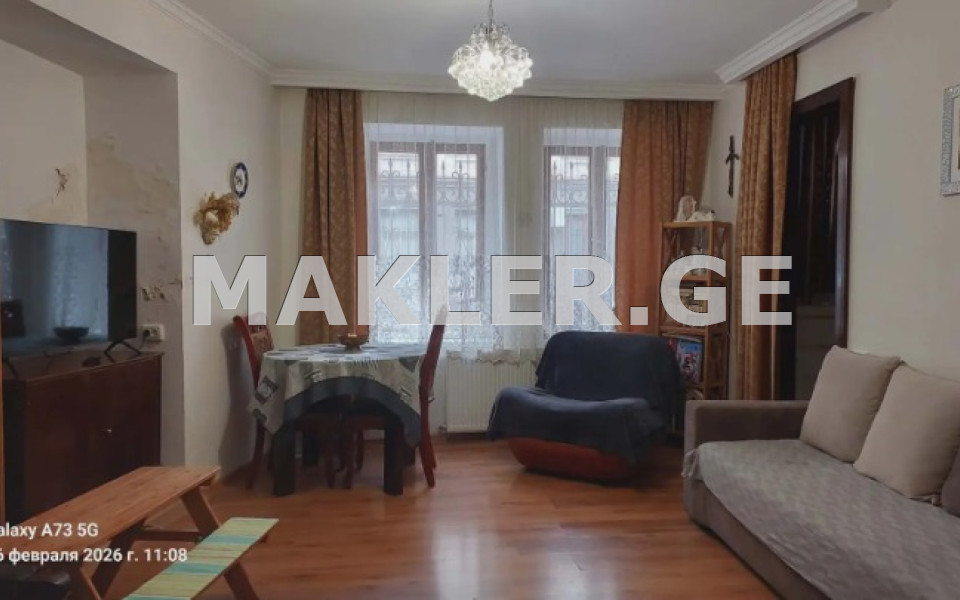  Satılık 4   Daire in Mtatsminda dist. (Old Tbilisi)  in Arsena st. 