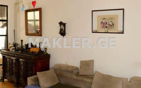  For Sale 5 room  Apartment in Vera dist.  in Petriashvili st. 