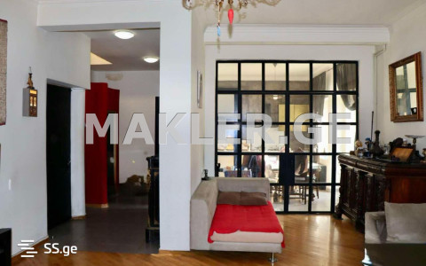  For Sale 5 room  Apartment in Vera dist.  in Petriashvili st. 